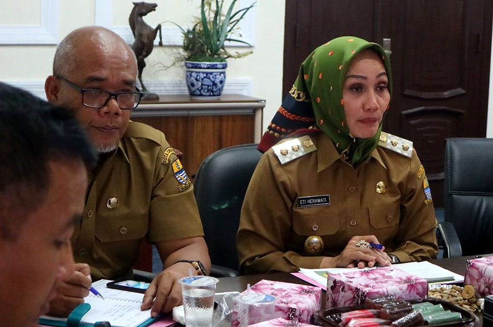 Eti Herawati Wakil Wali Kota Cirebon (1)