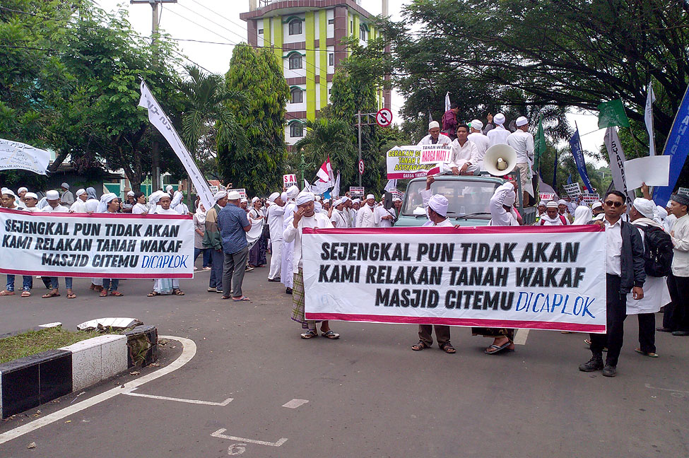 Konflik Tanah Wakaf Cirebon Juan (3)