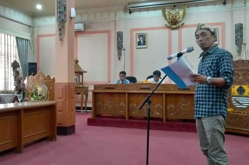 20190918-Lomba Baca Puisi Jurnalis Cirebon Juan (1)