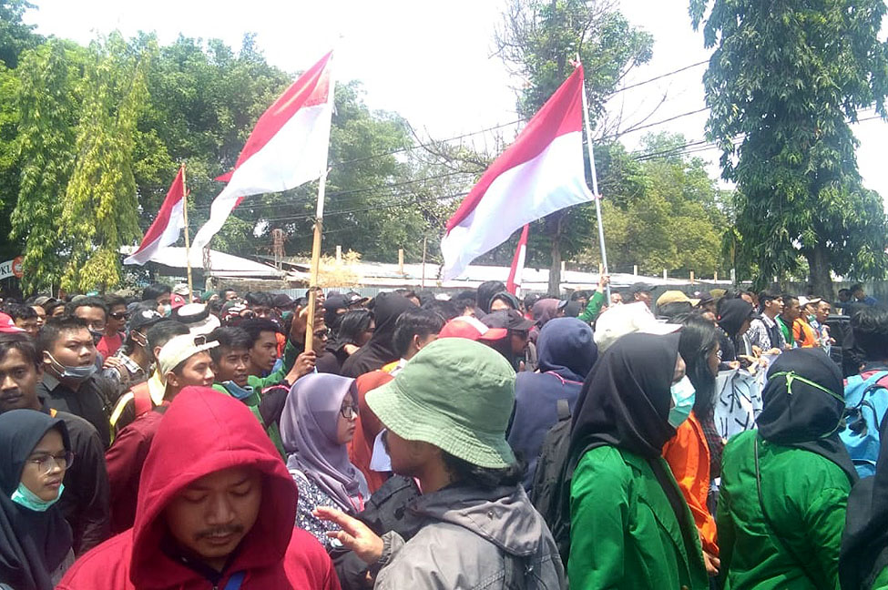 20190923-Demo Mahasiswa Cirebon
