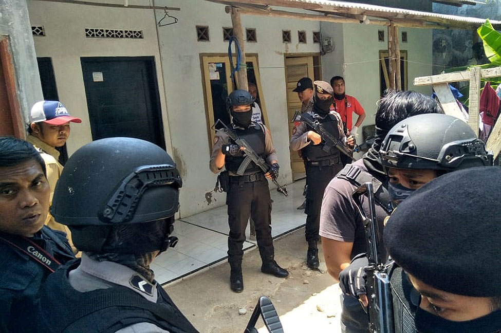 20191018-Operasi Densus 88 Antiteror Teroris Cirebon Juan (2)