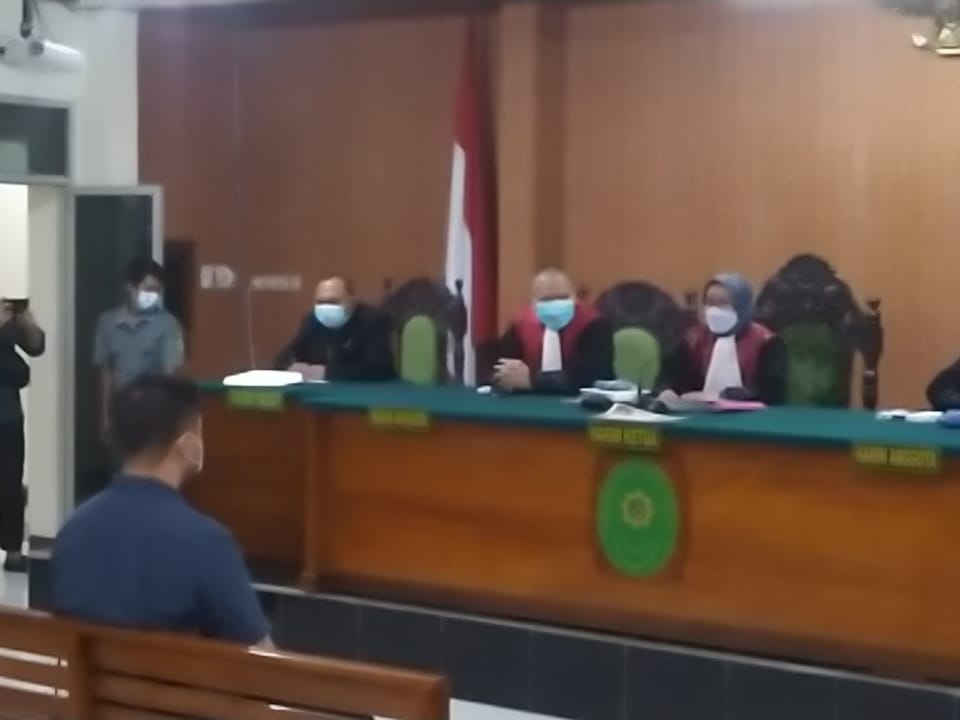 Sidang kasus penganiayaan dosen UGJ Cirebon.